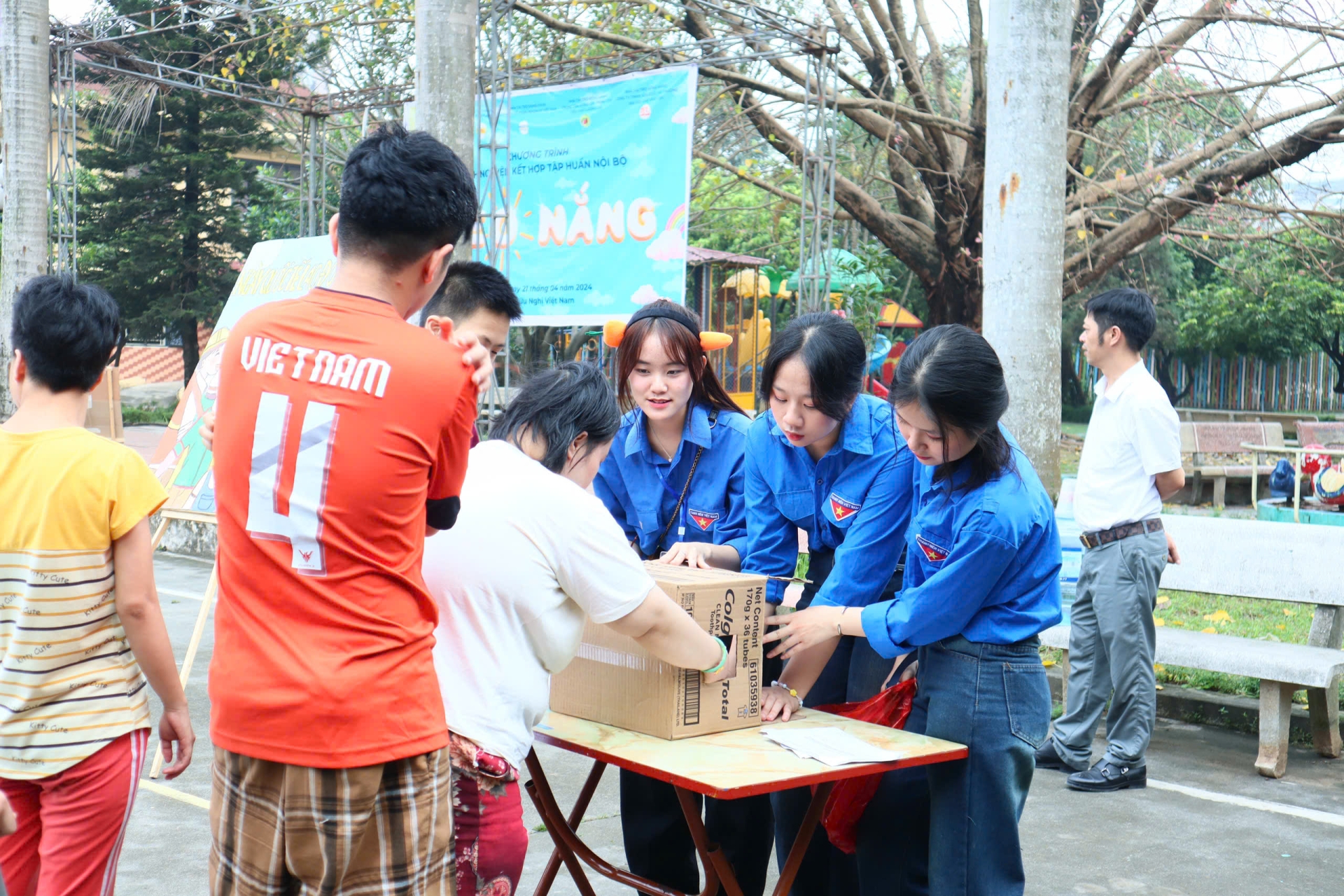 thương mại điện tử